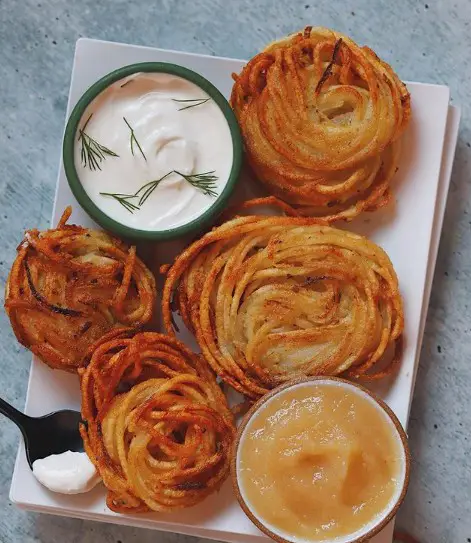 Spiralized Vegan Latkes (aka potato pancakes)