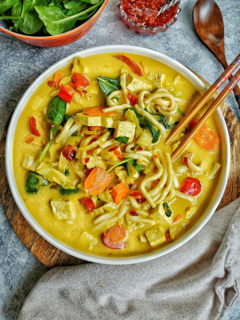 THAI NOODLE AND VEGETABLE SOUP